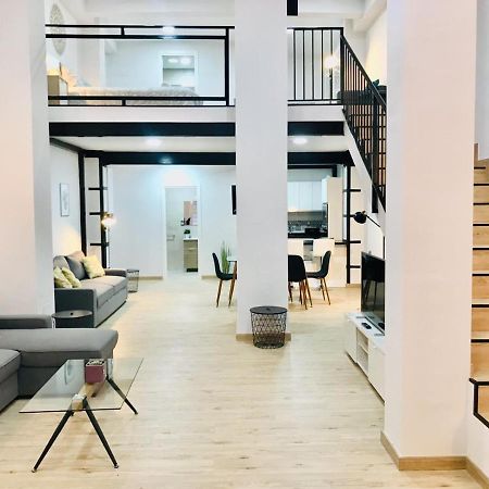 Modern & Spacious Apartment In Plaza De La Merced Málaga Extérieur photo